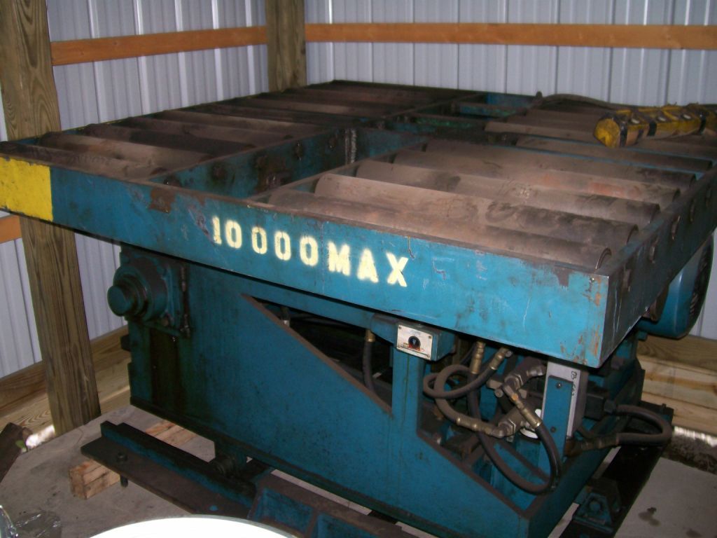 Picture of 72" x 10,000# Gravity  Right Angle Downlayer