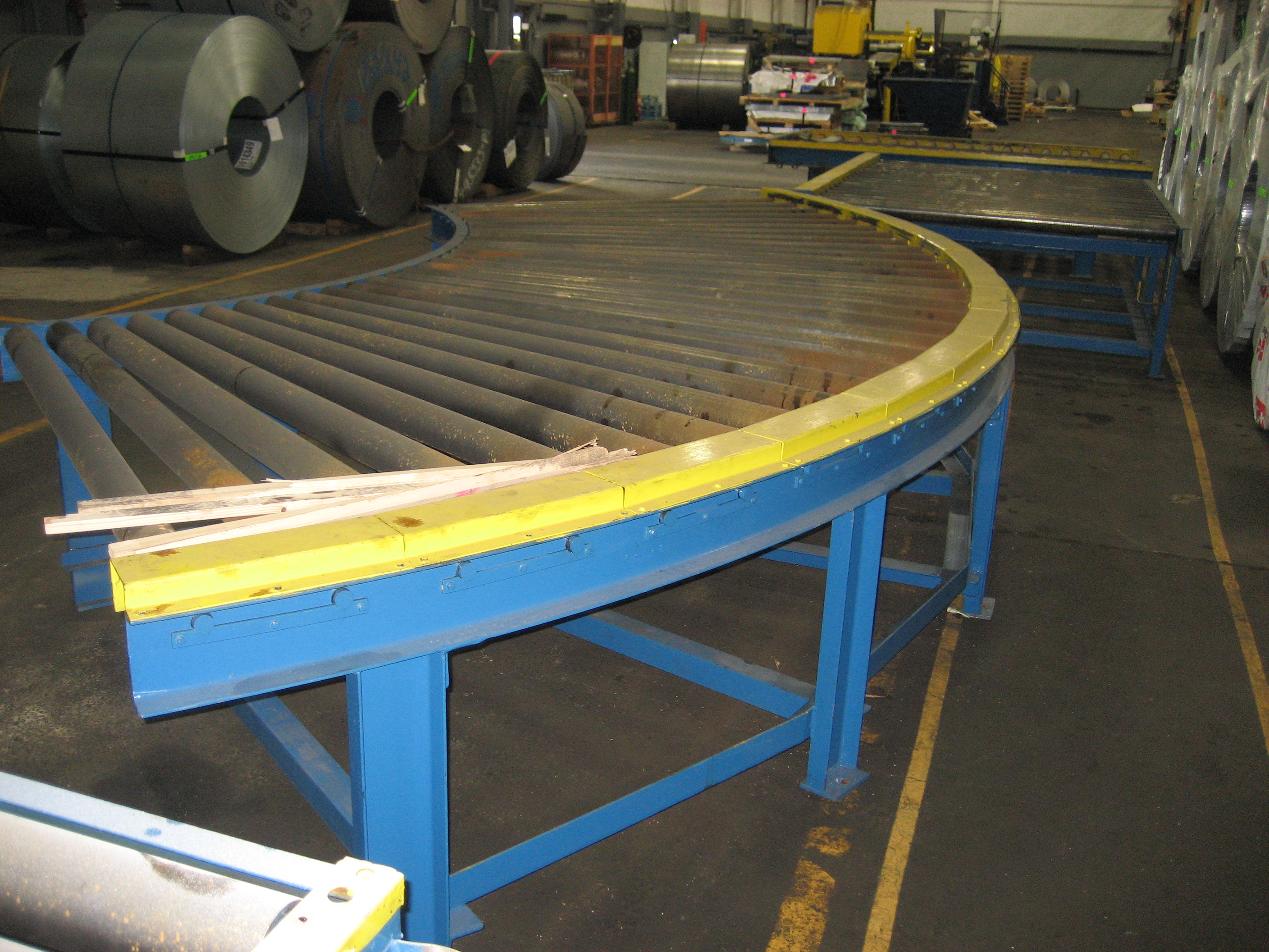 Picture of 10,000#  x 75" Used Driven 90 Degree Roller Conveyor