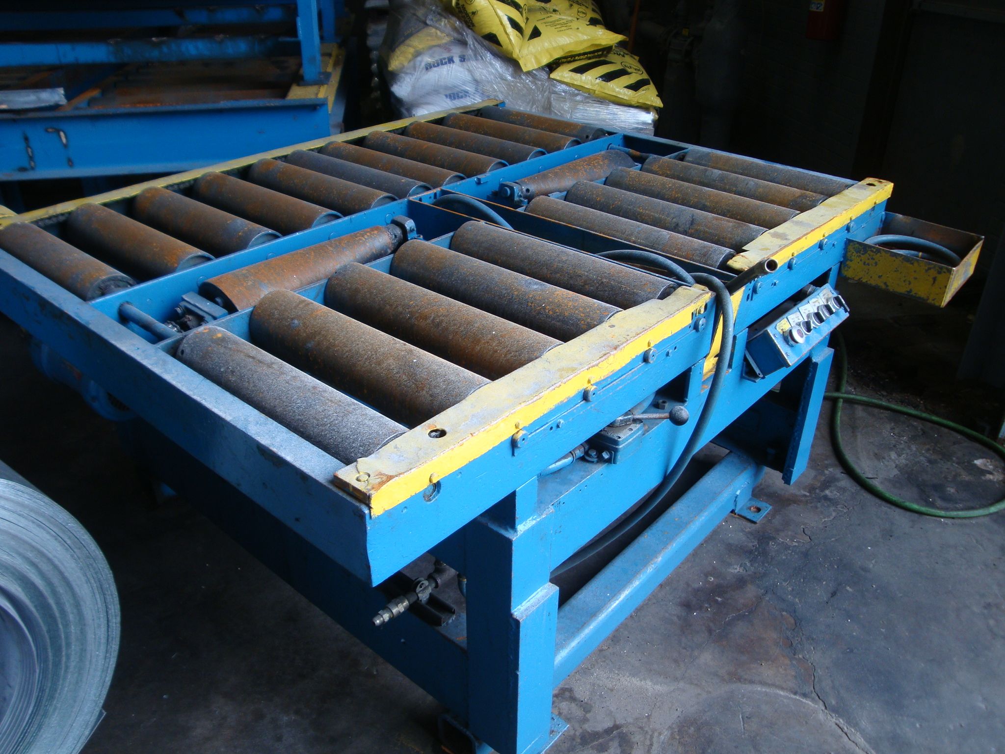 Picture of 6,000#  Banding Table
